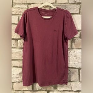 American Eagle Martin Tshirt - M